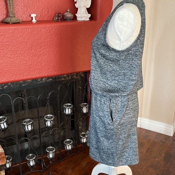 LOFT SLEEEVELESS DRESS - Picture 3 of 5